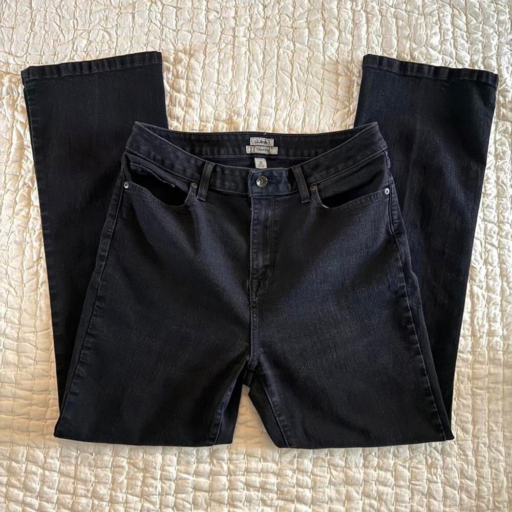 Ll bean black classic fit straight leg jeans size 12 Regular